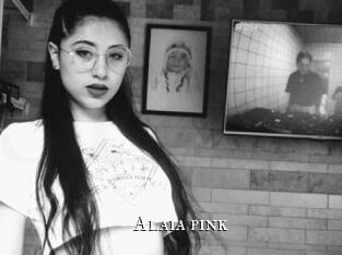 Alaia_pink