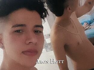 Aron_Hott