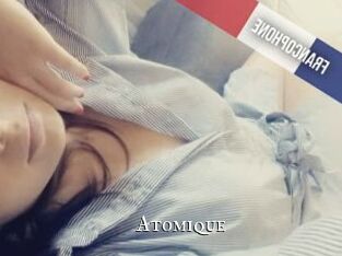 Atomique