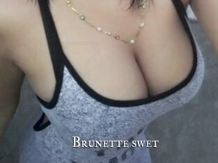 Brunette_swet
