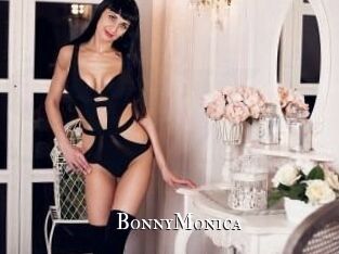 Bonny_Monica