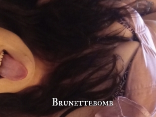 Brunettebomb
