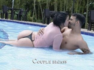 Couple_bigass