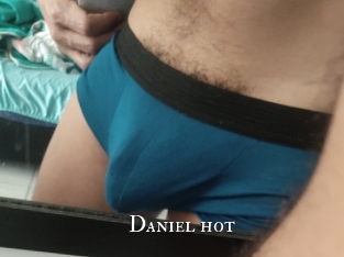 Daniel_hot