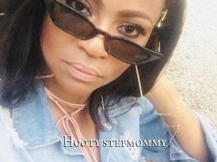 Hooty_stepmommy