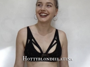 Hottyblondielatina
