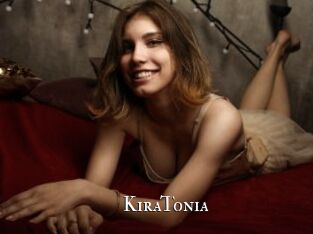 KiraTonia