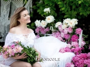 leanicole cams