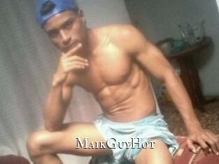 Maik_GuyHot