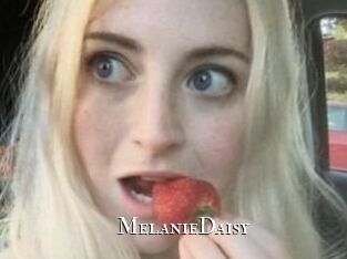 Melanie_Daisy