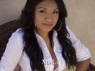 Mia_Le