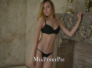 MiaPinkyPie