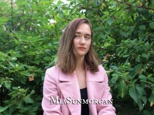 MiaSunmorgan