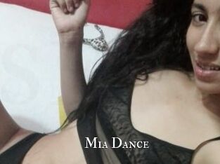 Mia_Dance