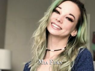 Mia_Fern