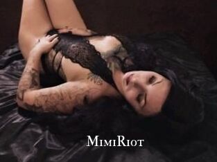 Mimi_Riot