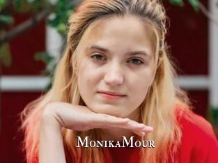 MonikaMour