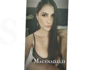 Macanadalii