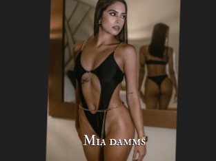 Mia_damms