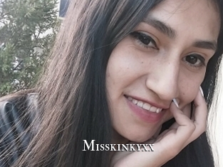 Misskinkyxx