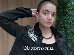 Naughtyxgiirl cams