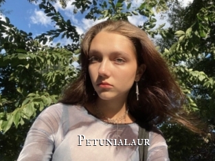 Petunialaur