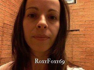 RoxyFoxy_69