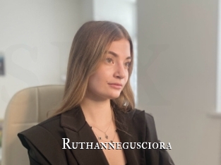 Ruthannegusciora