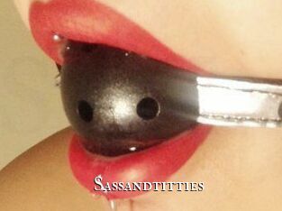 Sassandtitties