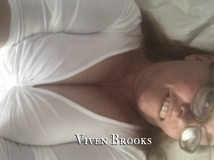 Viven_Brooks cams